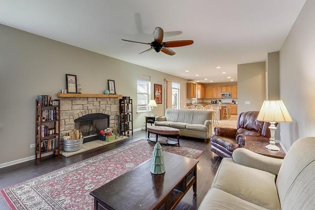 2409 Bluewater Drive Wauconda, IL House Contingent - Photo 17 of 40. Opens carousel modal