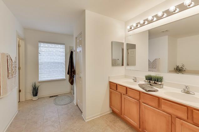 2409 Bluewater Drive Wauconda, IL House Contingent - Photo 24 of 40. Opens carousel modal