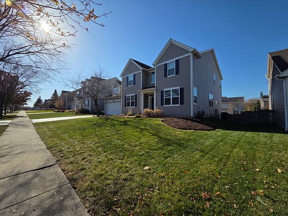2409 Bluewater Drive Wauconda, IL House Contingent - Photo 36 of 40. Opens carousel modal