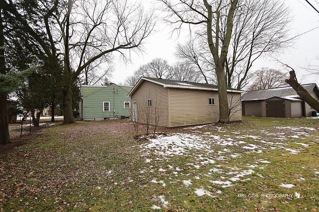 149 W Church Street Wauconda, IL House Sold - Photo 16 of 23. Opens carousel modal