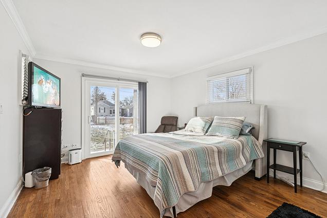 212 Lewis Avenue Wauconda, IL House Contingent - Photo 12 of 32. Opens carousel modal