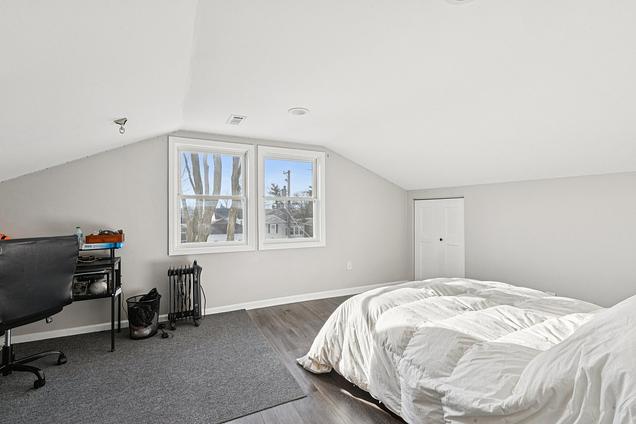 212 Lewis Avenue Wauconda, IL House Contingent - Photo 19 of 32. Opens carousel modal