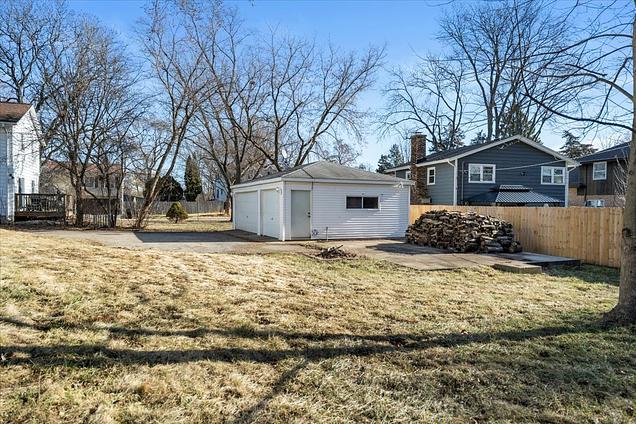 318 E Liberty Street Wauconda, IL House Contingent - Photo 25 of 30. Opens carousel modal