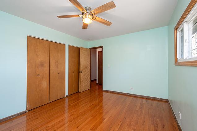424 Woodland Avenue Wauconda, IL House Active - Photo 13 of 42. Opens carousel modal