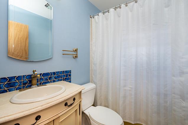 424 Woodland Avenue Wauconda, IL House Active - Photo 14 of 42. Opens carousel modal