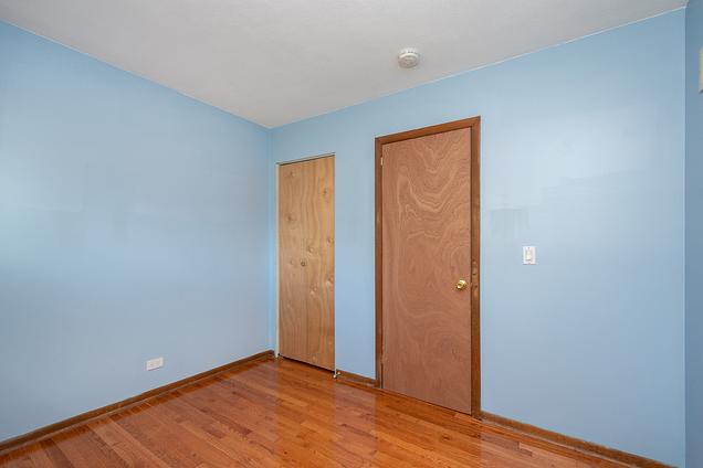 424 Woodland Avenue Wauconda, IL House Active - Photo 18 of 42. Opens carousel modal