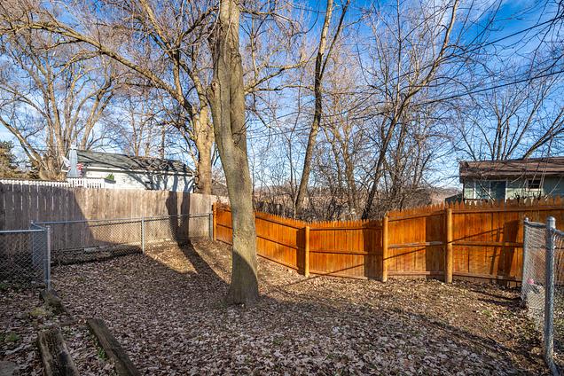 424 Woodland Avenue Wauconda, IL House Active - Photo 32 of 42. Opens carousel modal