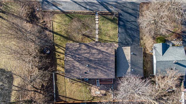 424 Woodland Avenue Wauconda, IL House Active - Photo 36 of 42. Opens carousel modal
