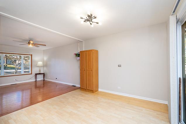 424 Woodland Avenue Wauconda, IL House Active - Photo 6 of 42. Opens carousel modal
