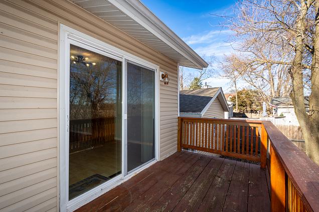 424 Woodland Avenue Wauconda, IL House Active - Photo 8 of 42. Opens carousel modal