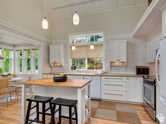 247 W 200 S Santaquin, UT House Active - Photo 1 of 10. Opens carousel modal