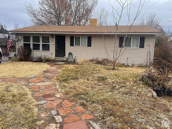 445 E Minor Ct
