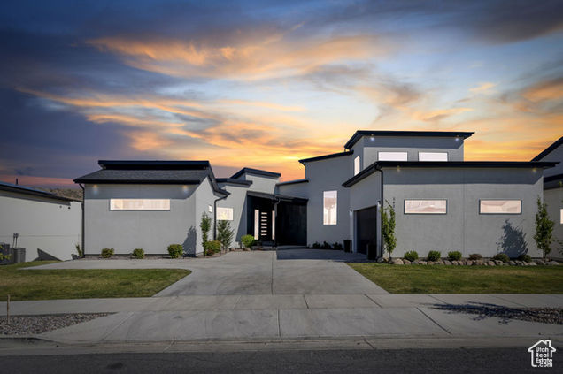 14267 S Summit Crest Ln