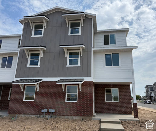 654 W Frost St N Unit 102 Santaquin, UT Townhouse Active - Photo 1 of 16. Opens carousel modal