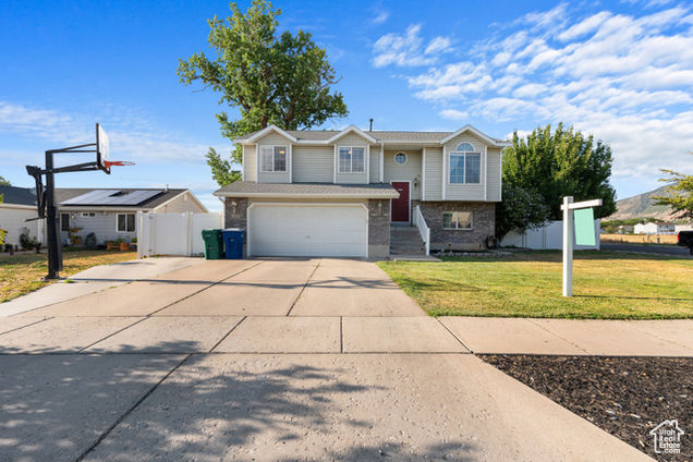 358 W Oaks Dr