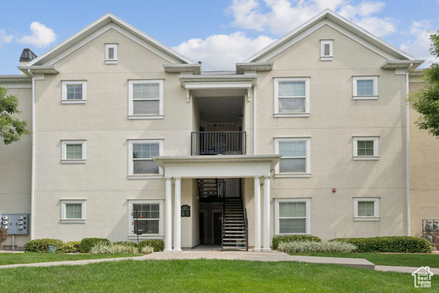 11754 S Grandville Ave W Unit 108