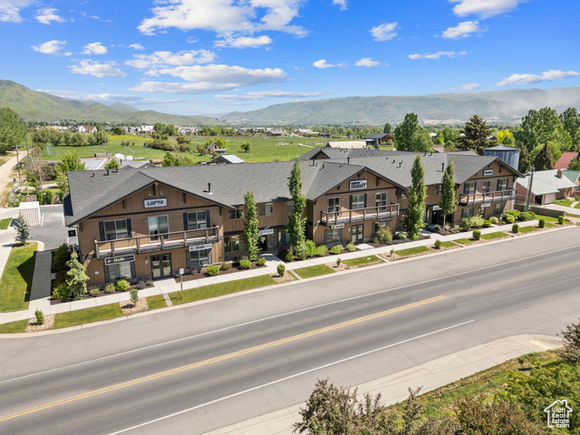 695 E Main St Unit R-203