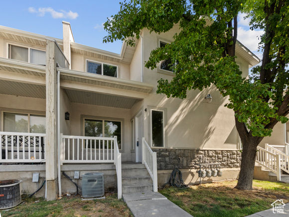4072 S 300 E Unit APT 4 Millcreek, UT Townhouse Active - Photo 1 of 25. Opens carousel modal