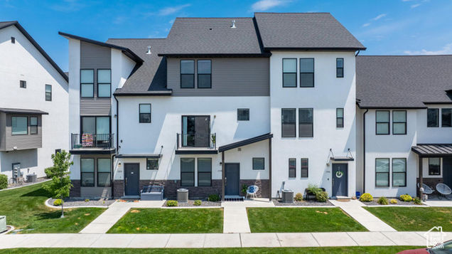 1598 N 1300 E Payson, UT Townhouse Active - Photo 1 of 25. Opens carousel modal