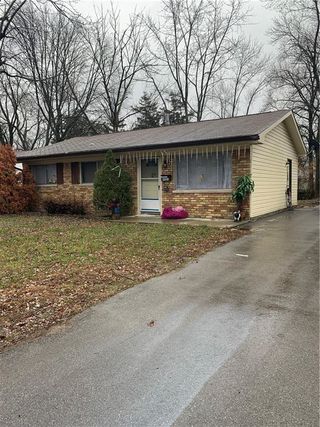 9905 Scott Court
