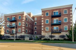 500 N Walnut Street Unit 404
