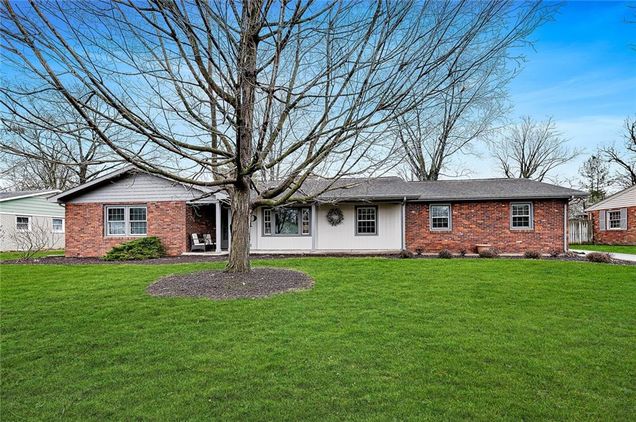 4225 Washington St Columbus In 47203 Estately Mls 21763137