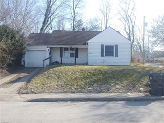 1531 W 10th Street