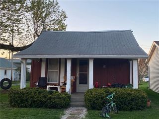 132 W Mckee Street