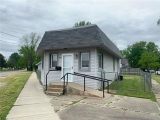 998 Lockport Road