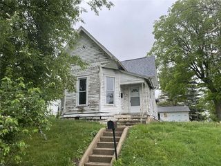 124 E Logan Street