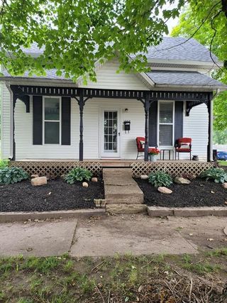 1002 3rd Street