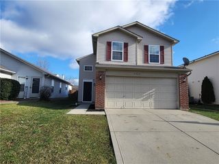 5903 Rolling Bluff Lane