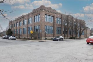 735 Lexington Avenue Unit 30