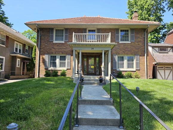 34 Meridian Place Indianapolis, IN House Sold - Photo 1 of 49. Opens carousel modal