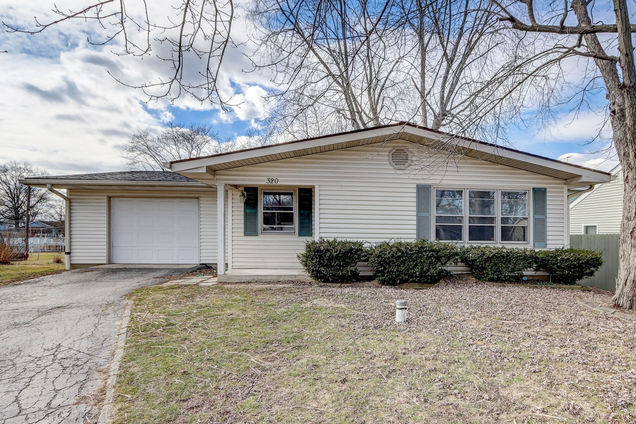 320 Strawberry Lane Indianapolis, IN House Sold - Photo 1 of 22. Opens carousel modal
