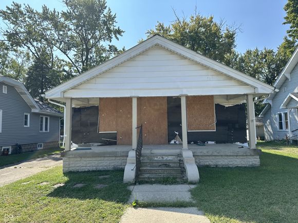 1237 E 29th Street Anderson, IN House Sold - Photo 1 of 16. Opens carousel modal