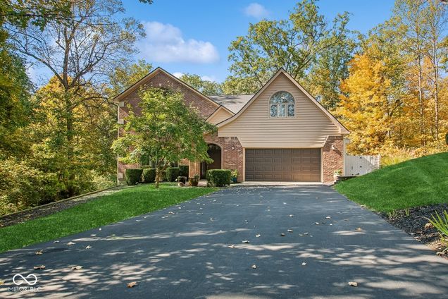 6902 Creekridge Trail
