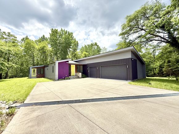 7650 Clarion Drive