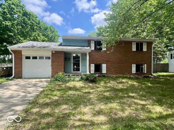 3023 Fairlawn Drive