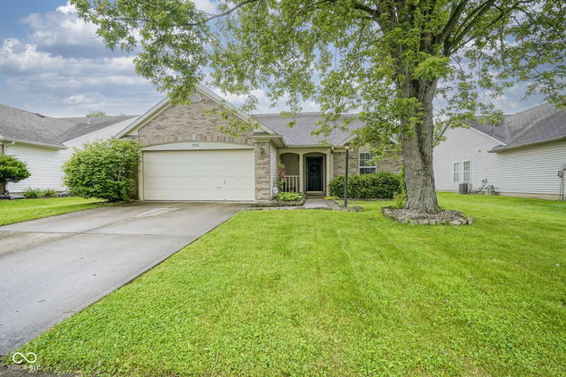 7724 Blackthorn Drive Indianapolis, IN House Active - Photo 1 of 39. Opens carousel modal