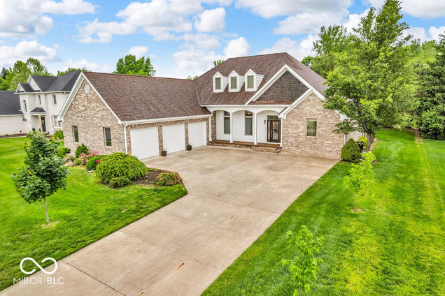 720 Willow Pointe North Drive Plainfield, IN House Active - Photo 1 of 71. Opens carousel modal