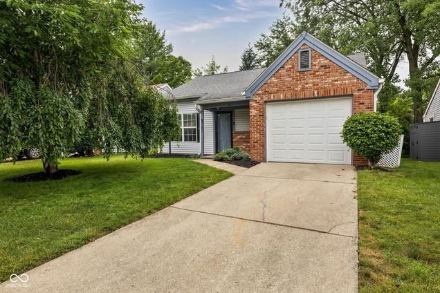 9751 Roxbury Drive Fishers, IN House Active - Photo 1 of 28. Opens carousel modal