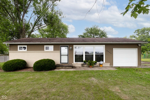 3572 N Talley Road Columbus, IN House Active - Photo 1 of 25. Opens carousel modal