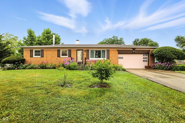5560 Royal Oak Court