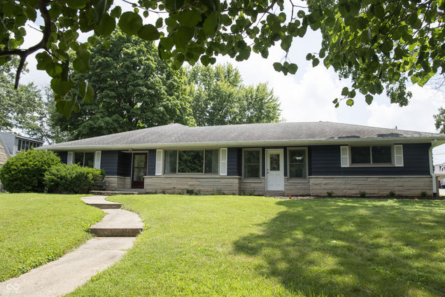 807 E Main Street