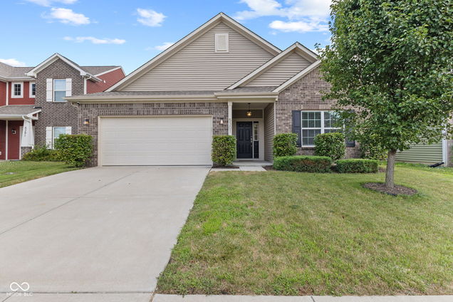 5301 Tanglewood Lane