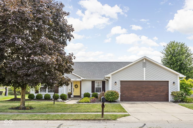 601 E Quail Ridge Drive Westfield, IN House Active - Photo 1 of 29. Opens carousel modal