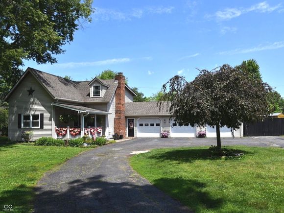 930 River Road