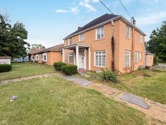 2223 Nichol Avenue Anderson, IN Multifamily Active - Photo 1 of 89. Opens carousel modal