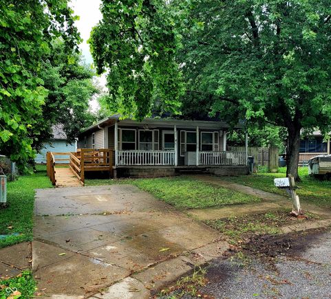 1842 Carpenter Circle Indianapolis, IN House Active - Photo 1 of 11. Opens carousel modal